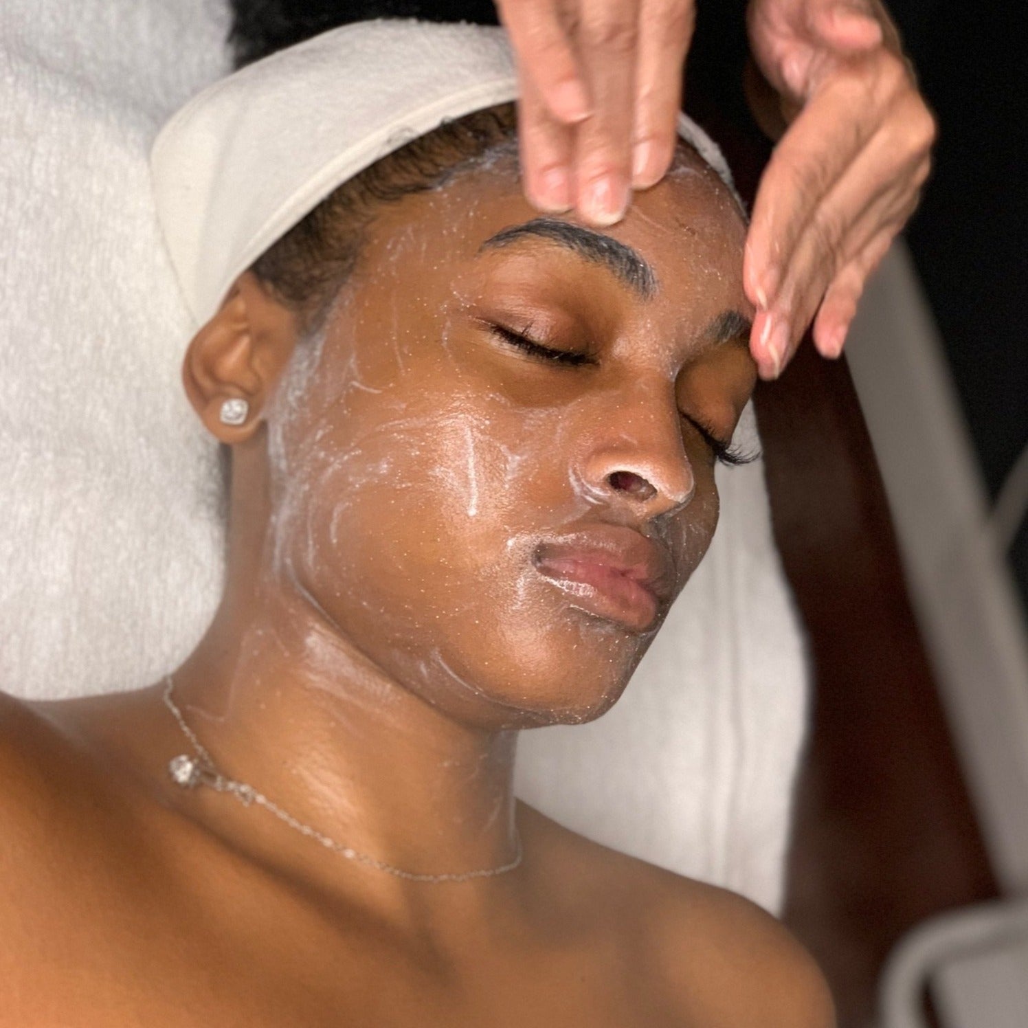 Cru Organic Facial + Specialty Mask