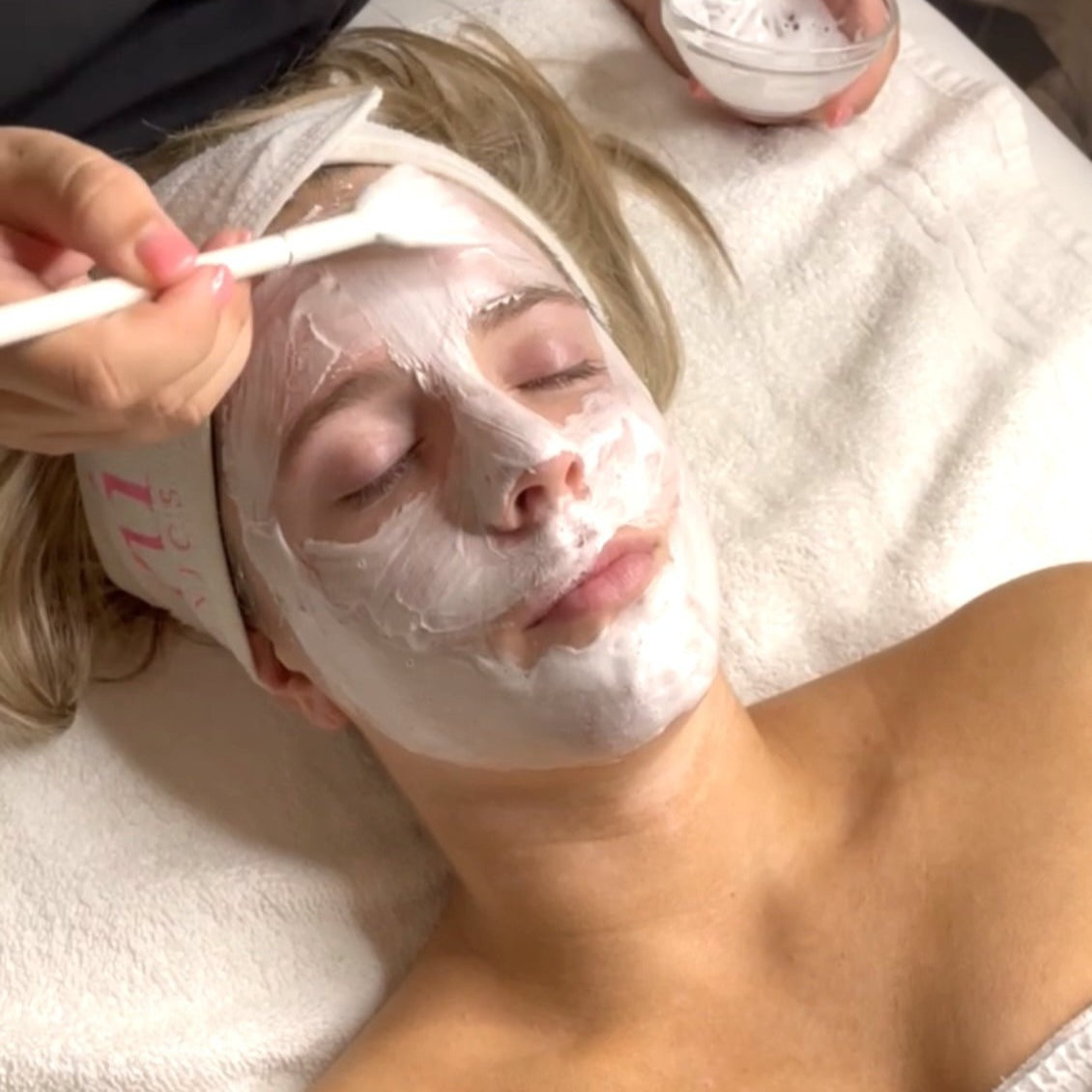 Cru Organic Facial + Specialty Mask